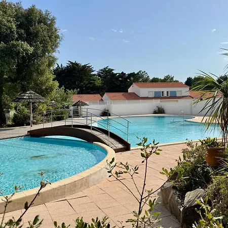 Entre Pinede &ocean-maison Cosy Avec Piscine-parking Prive Holiday home